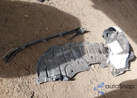 2025 Toyota Camry Xle z USA, uszkodzony, nr VIN 4T1DAACK6SU610901